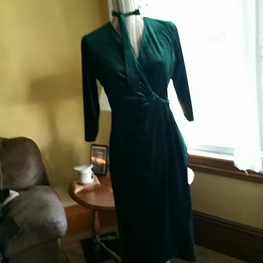 Velvet green dress